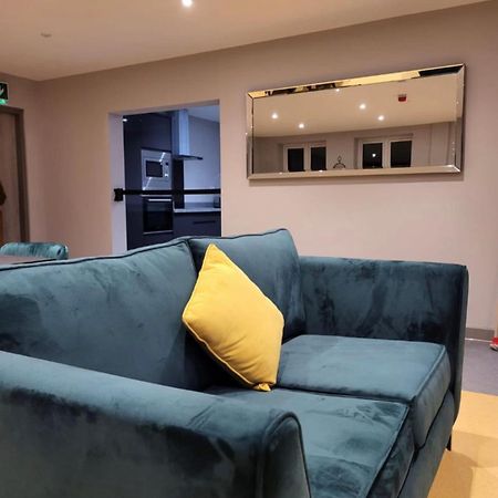 Phoenix Pods Hotel Ливърпул Екстериор снимка