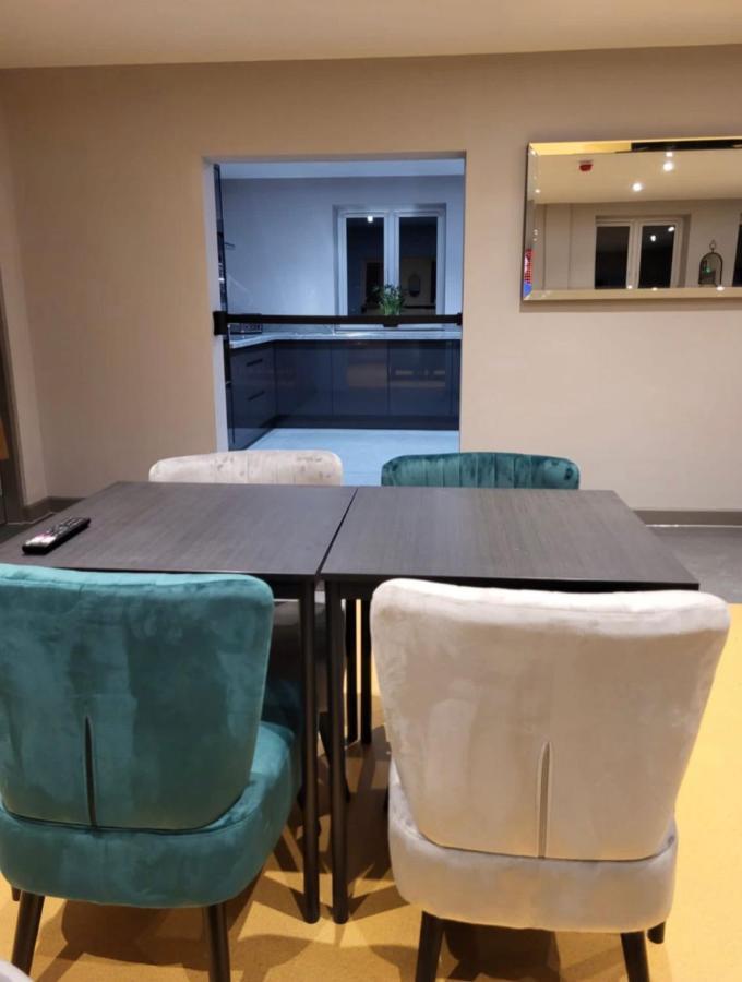 Phoenix Pods Hotel Ливърпул Екстериор снимка